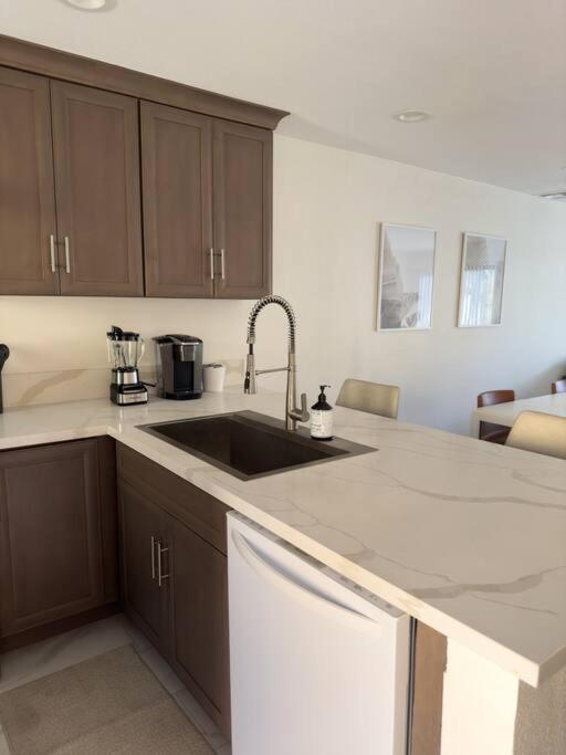 Modern Retreat 1 Mi. From Disney Anaheim Dış mekan fotoğraf